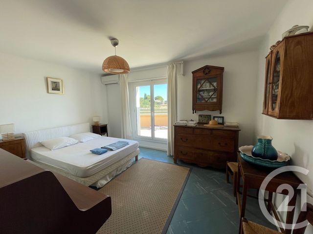 Appartement F5 à vendre - 5 pièces - 110 m2 - Le Lavandou - 83 - PROVENCE-ALPES-COTE-D-AZUR