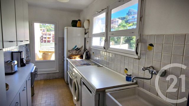 Appartement F5 &agrave; vendre - 5 pi&egrave;ces - 110 m2 - Le Lavandou - 83 - PROVENCE-ALPES-COTE-D-AZUR