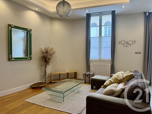 Maison &agrave; louer - 5 pi&egrave;ces - 112 m2 - Bordeaux - 33 - AQUITAINE