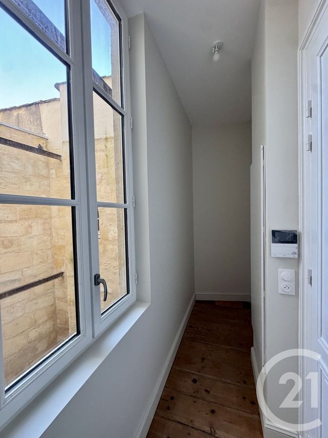 Appartement &agrave; louer - 3 pi&egrave;ces - 73,70 m2 - Bordeaux - 33 - AQUITAINE