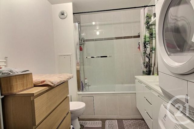 Appartement à vendre - 4 pièces - 78,67 m2 - Rosny Sous Bois - 93 - ILE-DE-FRANCE