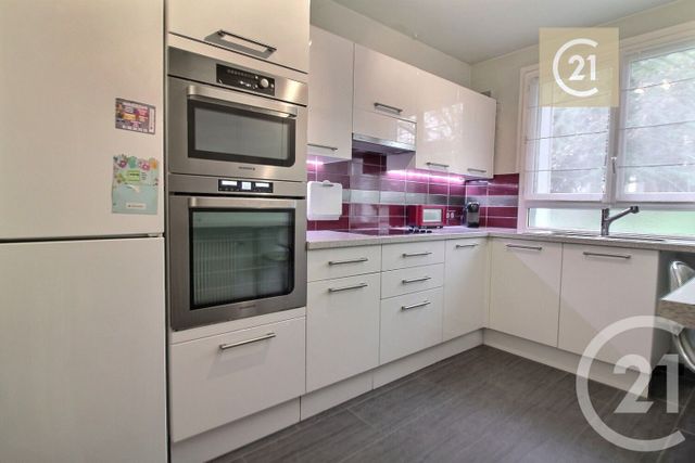 Appartement F3 à vendre - 3 pièces - 60,88 m2 - Rosny Sous Bois - 93 - ILE-DE-FRANCE