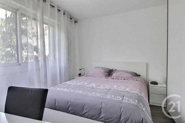 Appartement à vendre - 4 pièces - 81,84 m2 - Rosny Sous Bois - 93 - ILE-DE-FRANCE