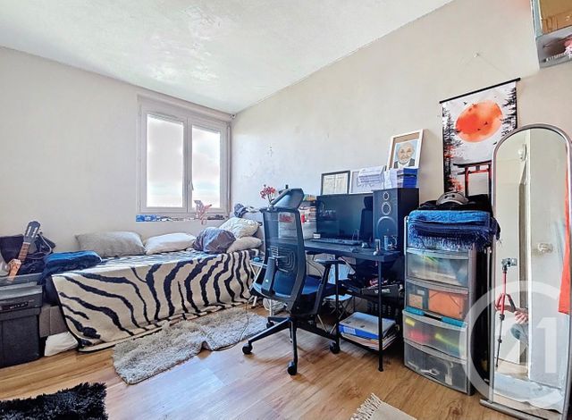 Appartement &agrave; vendre - 4 pi&egrave;ces - 67 m2 - Rosny Sous Bois - 93 - ILE-DE-FRANCE