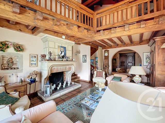 Maison à vendre - 9 pièces - 212 m2 - Thyez - 74 - RHONE-ALPES