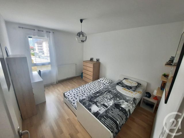 Appartement T3 à louer - 3 pièces - 61,89 m2 - St Pierre En Faucigny - 74 - RHONE-ALPES