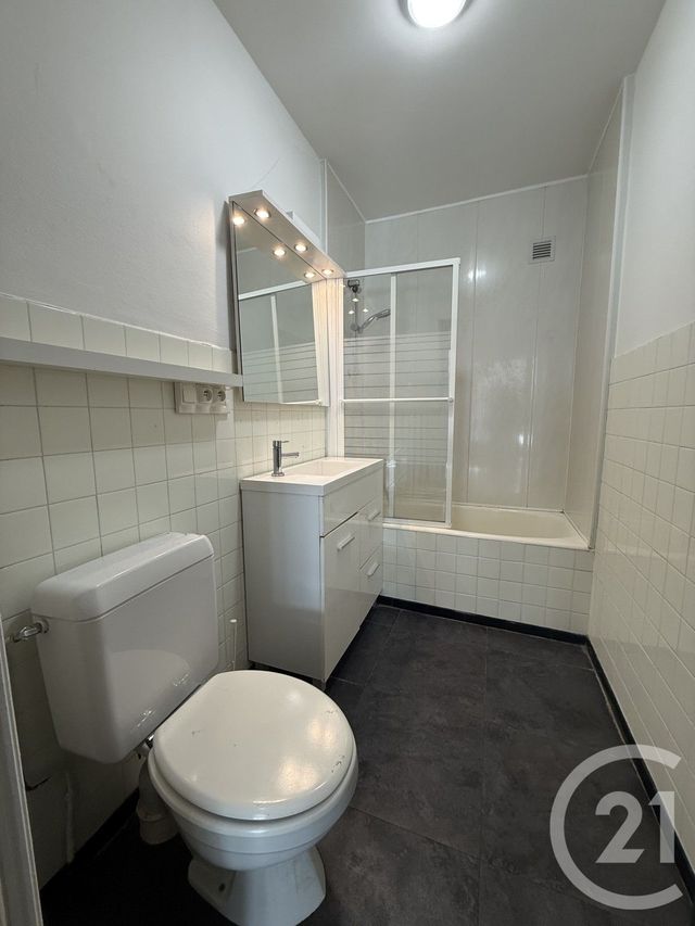 Appartement T1 &agrave; louer - 1 pi&egrave;ce - 40,64 m2 - Bonneville - 74 - RHONE-ALPES