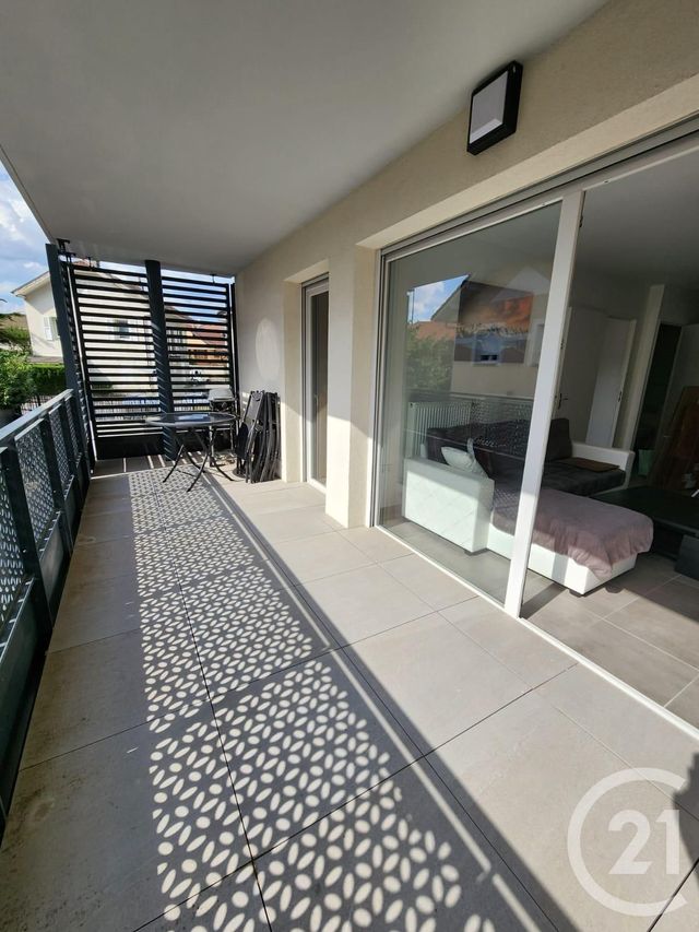 Appartement T2 &agrave; louer - 2 pi&egrave;ces - 40,13 m2 - St Pierre En Faucigny - 74 - RHONE-ALPES