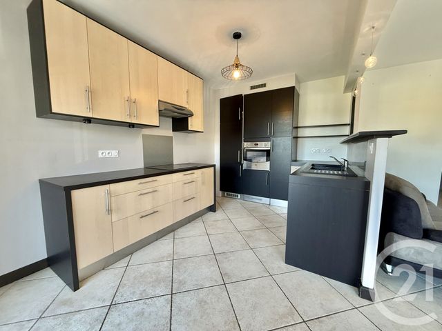 Appartement F3 bis &agrave; louer - 4 pi&egrave;ces - 78,46 m2 - St Pierre En Faucigny - 74 - RHONE-ALPES