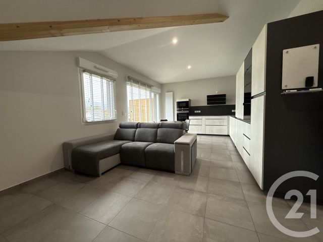 Appartement T3 &agrave; louer - 3 pi&egrave;ces - 63,06 m2 - St Pierre En Faucigny - 74 - RHONE-ALPES