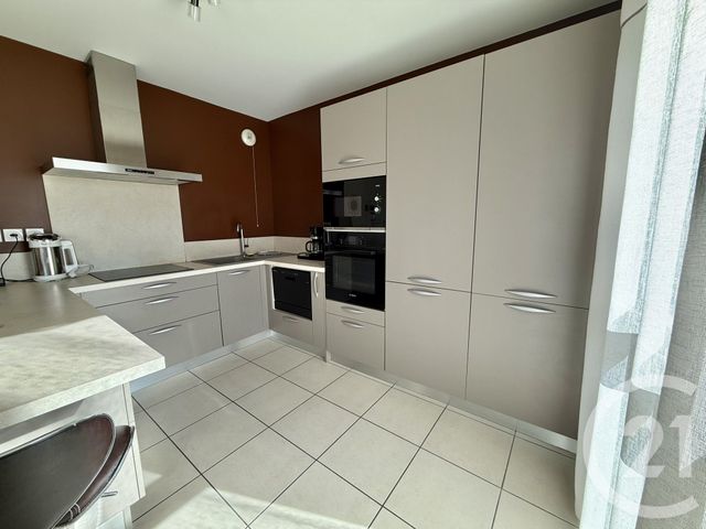 Appartement T3 &agrave; louer - 3 pi&egrave;ces - 60,45 m2 - St Pierre En Faucigny - 74 - RHONE-ALPES