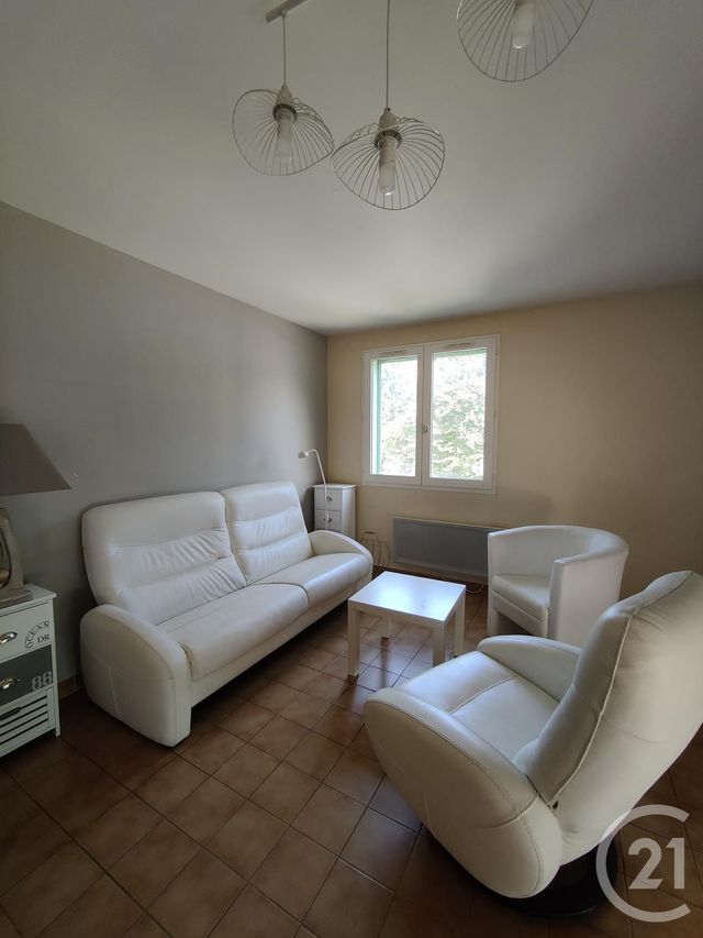 Appartement F3 &agrave; louer - 3 pi&egrave;ces - 69,63 m2 - St Pierre En Faucigny - 74 - RHONE-ALPES
