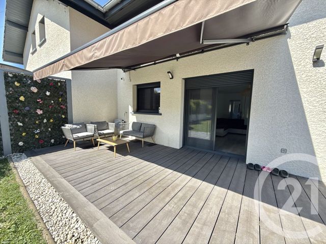 Maison &agrave; louer - 5 pi&egrave;ces - 80,24 m2 - St Pierre En Faucigny - 74 - RHONE-ALPES