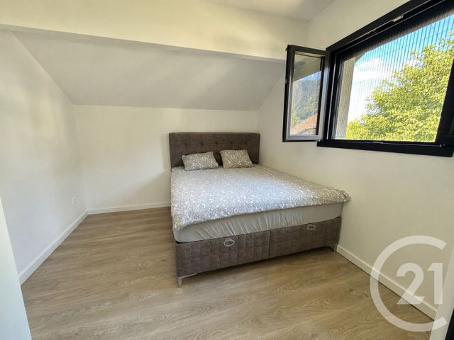 Maison &agrave; louer - 5 pi&egrave;ces - 80,24 m2 - St Pierre En Faucigny - 74 - RHONE-ALPES