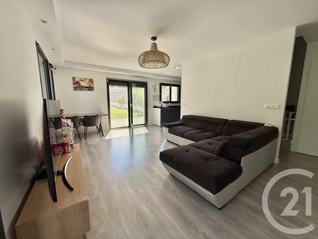 Maison &agrave; louer - 5 pi&egrave;ces - 80,24 m2 - St Pierre En Faucigny - 74 - RHONE-ALPES