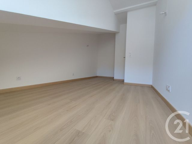 Appartement &agrave; vendre - 3 pi&egrave;ces - 69,10 m2 - St Pierre En Faucigny - 74 - RHONE-ALPES
