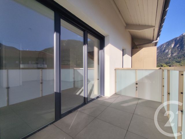 Appartement &agrave; vendre - 3 pi&egrave;ces - 69,10 m2 - St Pierre En Faucigny - 74 - RHONE-ALPES