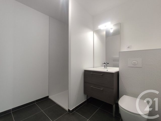 Appartement &agrave; vendre - 3 pi&egrave;ces - 73,94 m2 - St Pierre En Faucigny - 74 - RHONE-ALPES