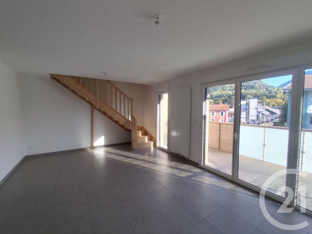Appartement &agrave; vendre - 3 pi&egrave;ces - 73,94 m2 - St Pierre En Faucigny - 74 - RHONE-ALPES