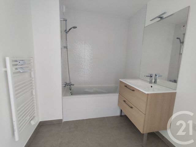 Appartement &agrave; vendre - 3 pi&egrave;ces - 73,94 m2 - St Pierre En Faucigny - 74 - RHONE-ALPES