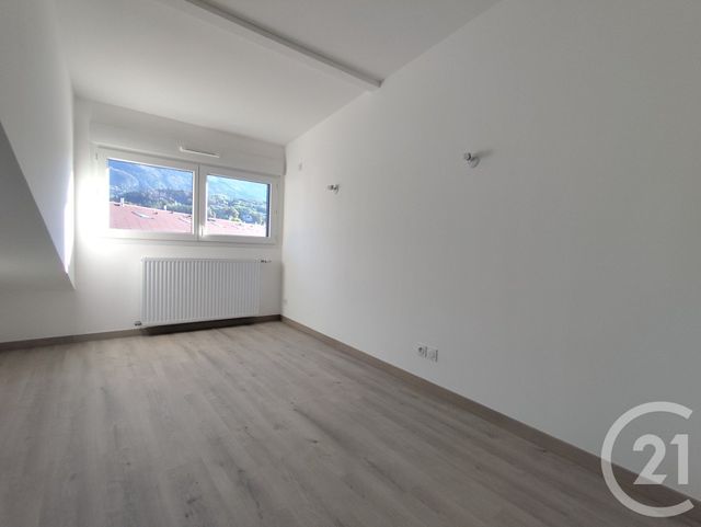 Appartement &agrave; vendre - 3 pi&egrave;ces - 73,94 m2 - St Pierre En Faucigny - 74 - RHONE-ALPES