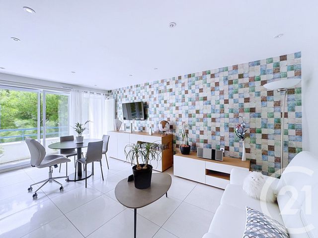 Appartement F3 &agrave; vendre - 3 pi&egrave;ces - 63,59 m2 - Laval - 53 - PAYS-DE-LOIRE