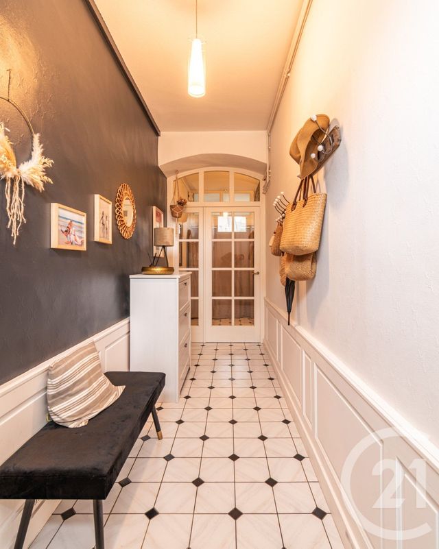 Maison à vendre - 8 pièces - 156,98 m2 - Laval - 53 - PAYS-DE-LOIRE