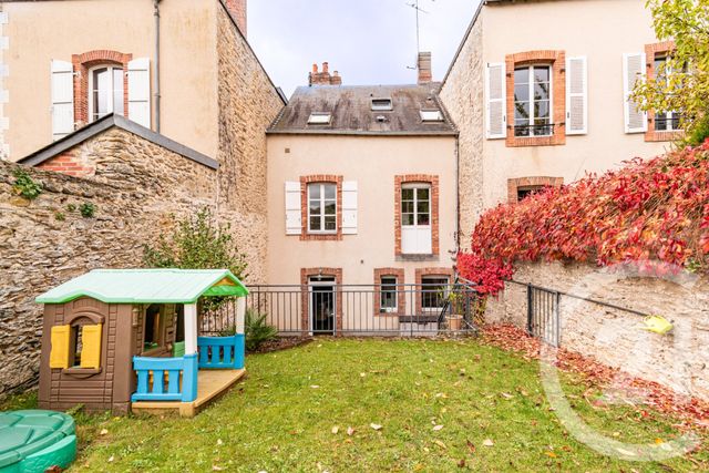 Maison à vendre - 8 pièces - 156,98 m2 - Laval - 53 - PAYS-DE-LOIRE