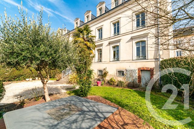 Maison à vendre - 9 pièces - 201,55 m2 - Laval - 53 - PAYS-DE-LOIRE