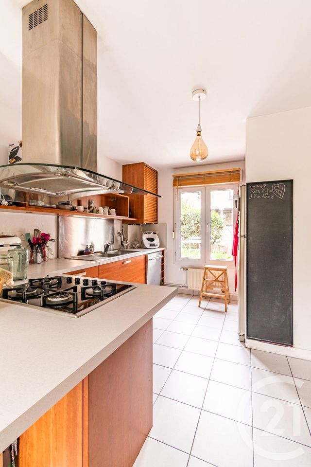 Appartement T4 à vendre - 4 pièces - 85,20 m2 - Laval - 53 - PAYS-DE-LOIRE