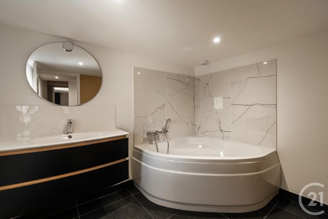 Maison à vendre - 8 pièces - 168 m2 - Laval - 53 - PAYS-DE-LOIRE