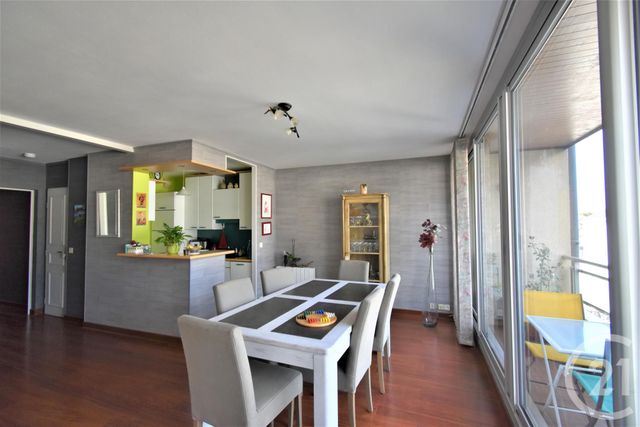 Appartement T3 à vendre - 3 pièces - 68 m2 - Laval - 53 - PAYS-DE-LOIRE