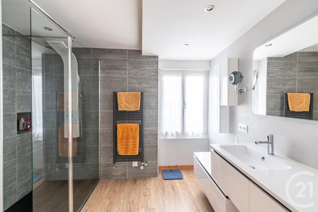 Maison à vendre - 5 pièces - 141,65 m2 - Laval - 53 - PAYS-DE-LOIRE