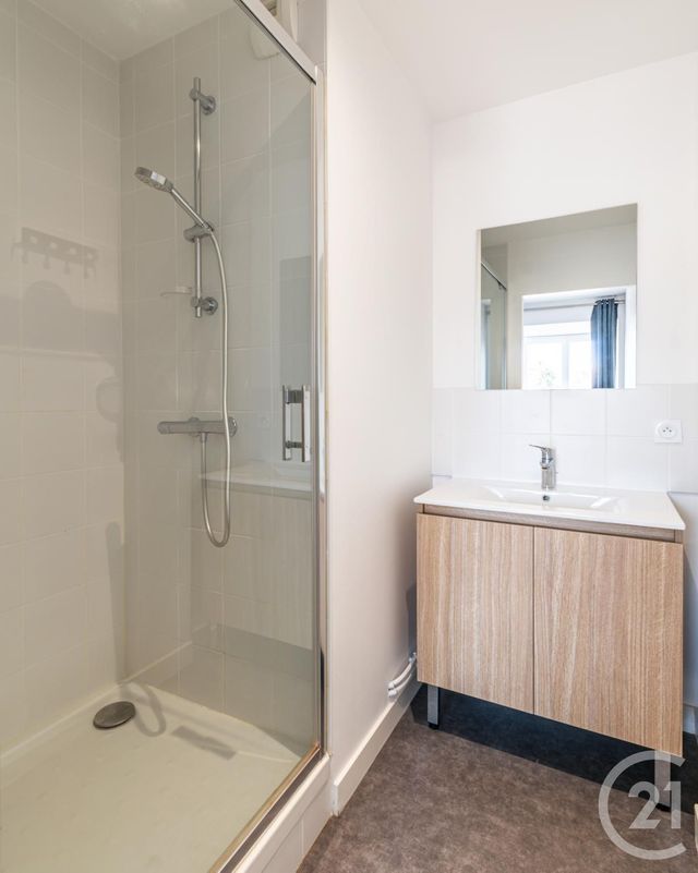 Appartement T5 à vendre - 5 pièces - 82,39 m2 - Laval - 53 - PAYS-DE-LOIRE