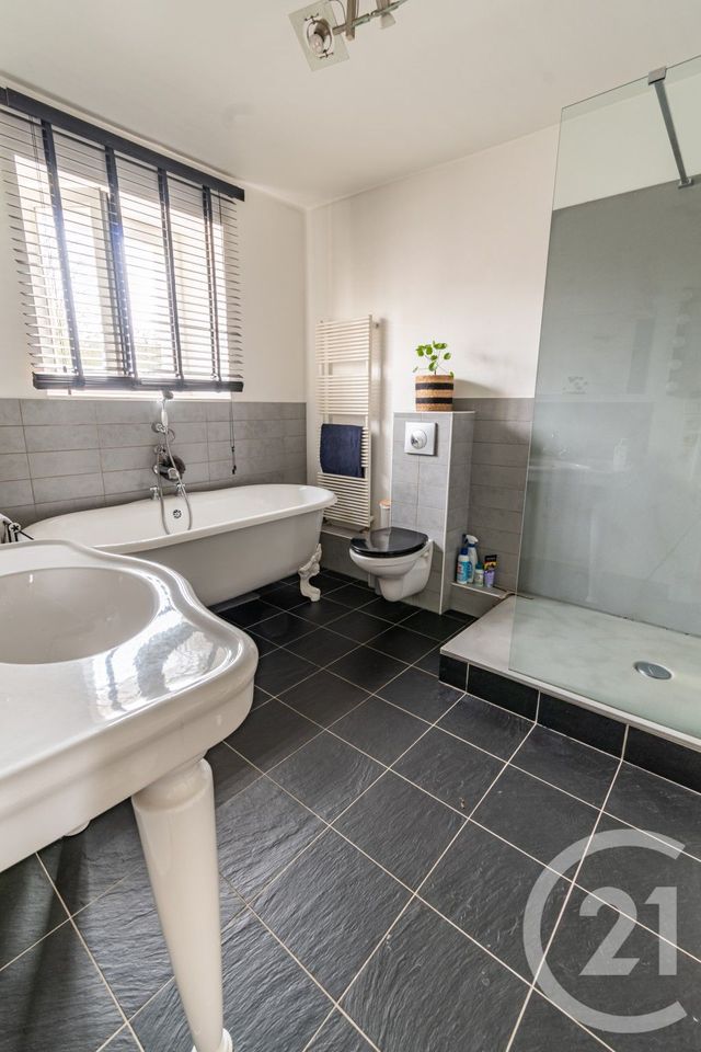 Maison &agrave; vendre - 7 pi&egrave;ces - 115 m2 - Laval - 53 - PAYS-DE-LOIRE