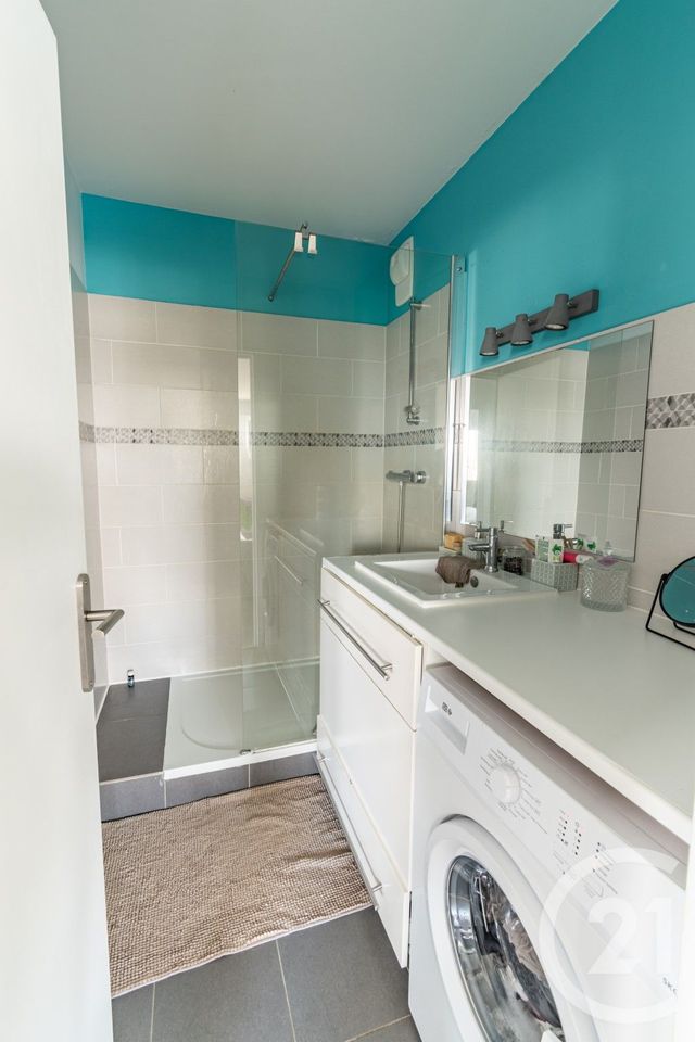 Appartement T4 &agrave; vendre - 5 pi&egrave;ces - 78,50 m2 - Laval - 53 - PAYS-DE-LOIRE