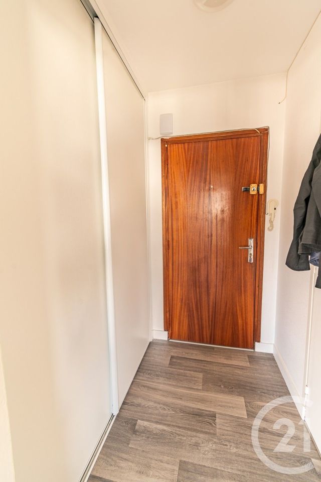 Appartement T1 &agrave; vendre - 1 pi&egrave;ce - 30,75 m2 - Laval - 53 - PAYS-DE-LOIRE