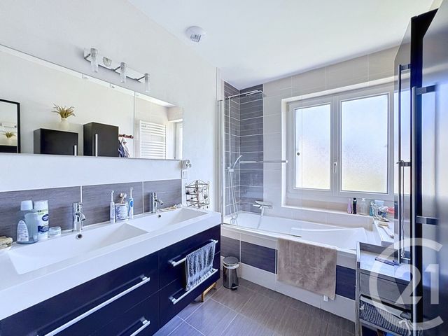 Maison &agrave; vendre - 6 pi&egrave;ces - 113 m2 - Laval - 53 - PAYS-DE-LOIRE