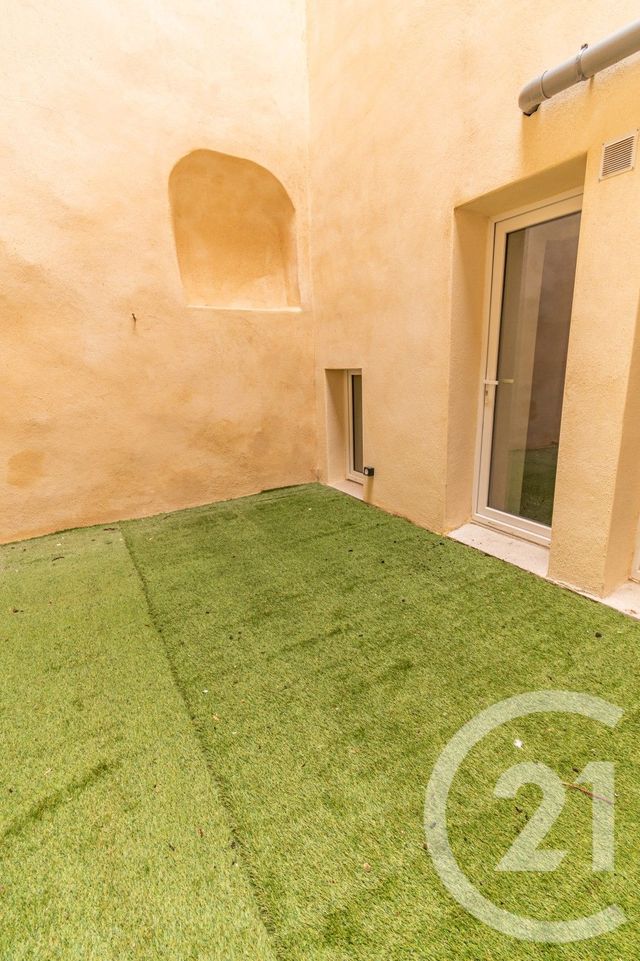 Appartement T2 &agrave; vendre - 2 pi&egrave;ces - 43,50 m2 - Laval - 53 - PAYS-DE-LOIRE
