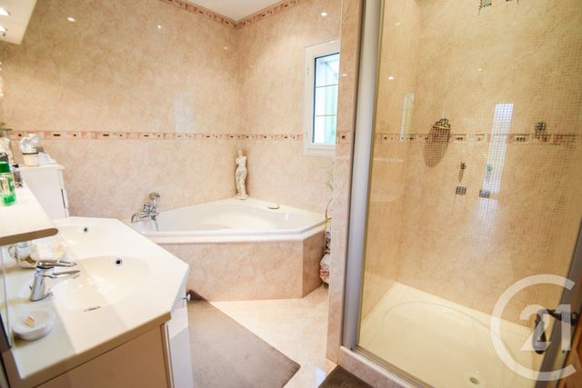 Maison à vendre - 6 pièces - 168 m2 - Savigneux - 01 - RHONE-ALPES