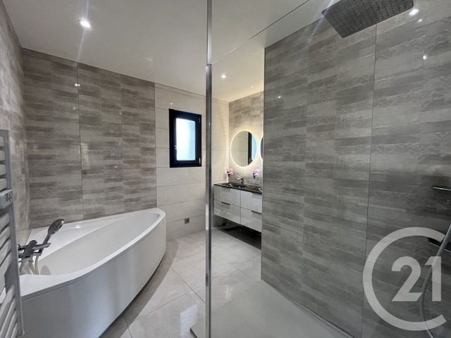 Maison &agrave; vendre - 7 pi&egrave;ces - 200 m2 - St Verand - 69 - RHONE-ALPES