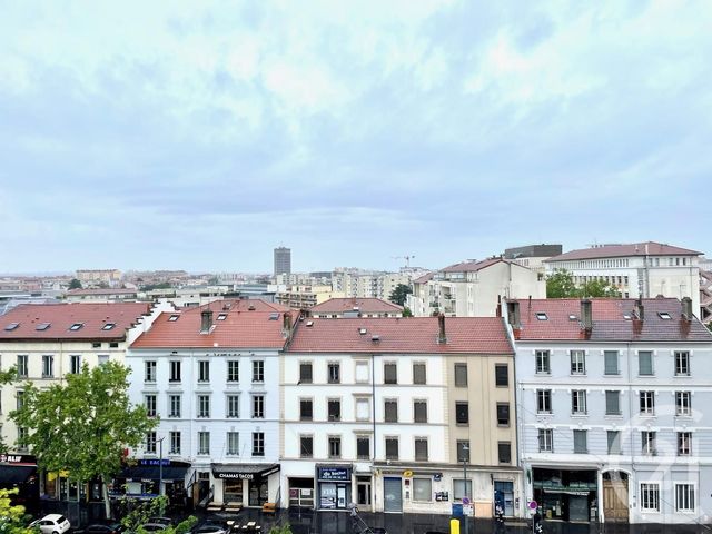 Appartement T5 &agrave; louer - 5 pi&egrave;ces - 83,09 m2 - Lyon - 69008 - RHONE-ALPES