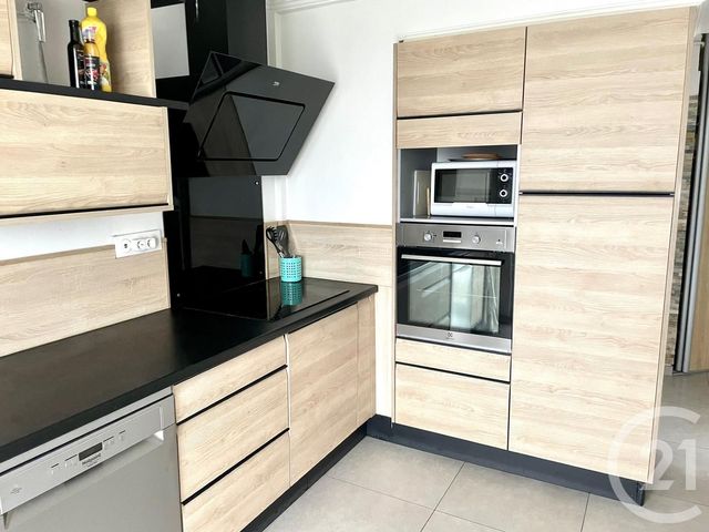 Appartement T5 &agrave; louer - 5 pi&egrave;ces - 83,09 m2 - Lyon - 69008 - RHONE-ALPES