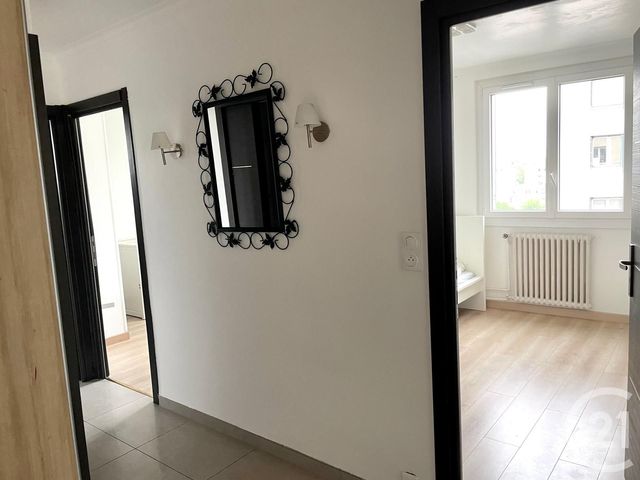 Appartement T5 &agrave; louer - 5 pi&egrave;ces - 83,09 m2 - Lyon - 69008 - RHONE-ALPES