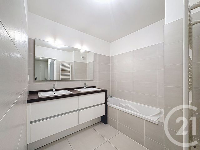 Appartement F4 à louer - 4 pièces - 101,50 m2 - Lyon - 69008 - RHONE-ALPES