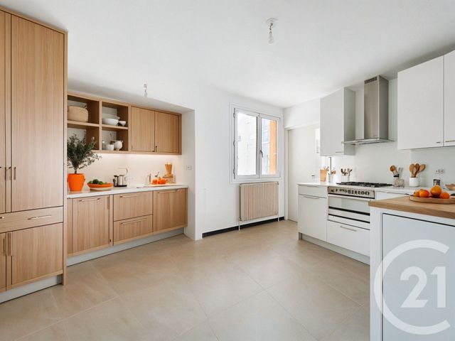 Appartement F5 à vendre - 5 pièces - 119,61 m2 - Villeurbanne - 69 - RHONE-ALPES