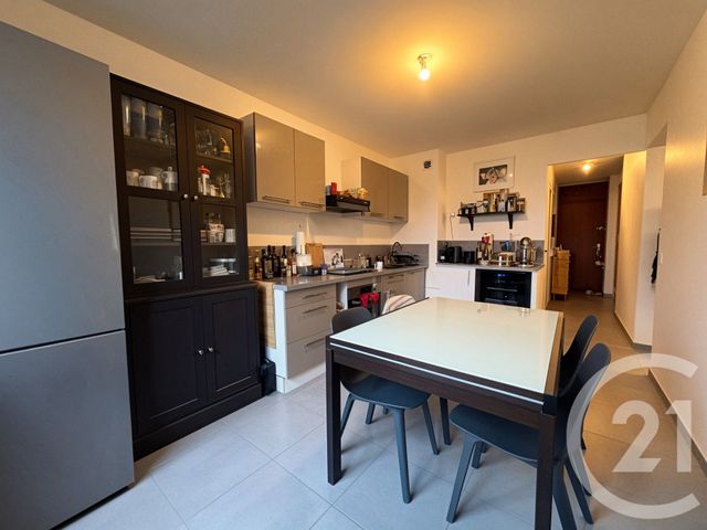 Appartement F3 &agrave; louer - 3 pi&egrave;ces - 63,28 m2 - Ste Foy Les Lyon - 69 - RHONE-ALPES