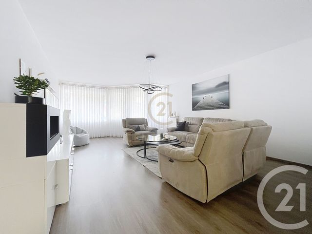 Appartement F3 à vendre - 3 pièces - 77 m2 - Vaulx En Velin - 69 - RHONE-ALPES