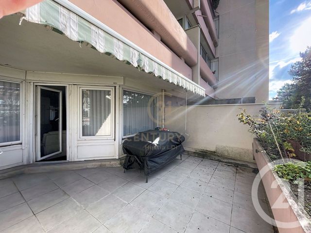 Appartement F3 à vendre - 3 pièces - 77 m2 - Vaulx En Velin - 69 - RHONE-ALPES