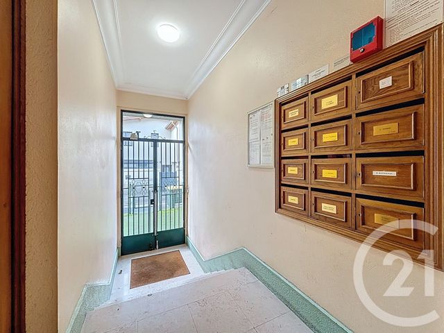 Appartement F2 &agrave; vendre - 2 pi&egrave;ces - 48,11 m2 - Lyon - 69008 - RHONE-ALPES